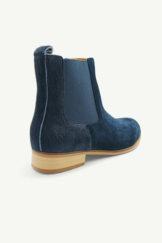 Becky Navy + Navy Pony