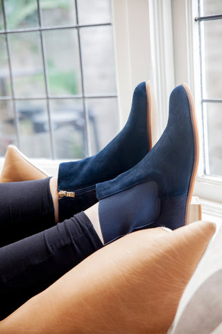 Becky Navy + Navy Pony