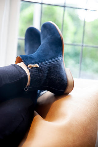 Becky Navy + Navy Pony