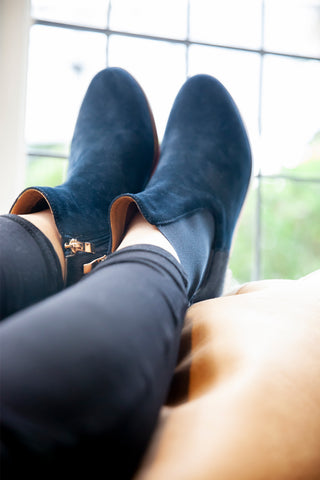 Becky Navy + Navy Pony