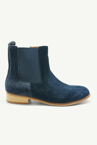 Becky Navy + Navy Pony