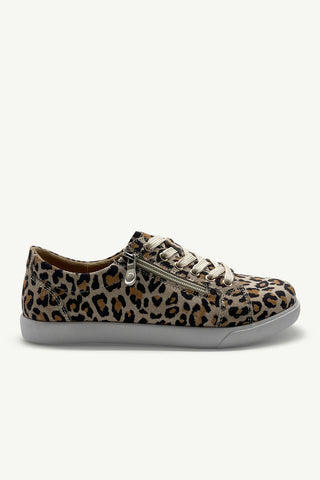 Breezy Leopard