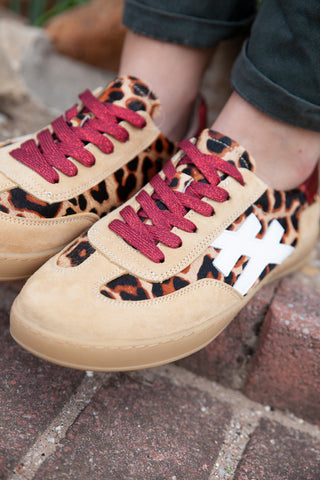 Lumi Leopard, White + Red