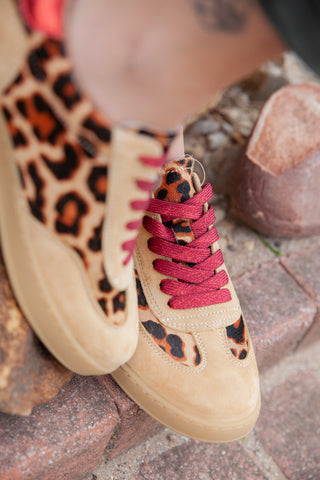 Lumi Leopard, White + Red