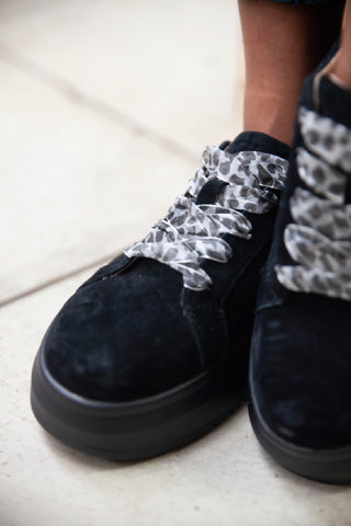 Lyra Black