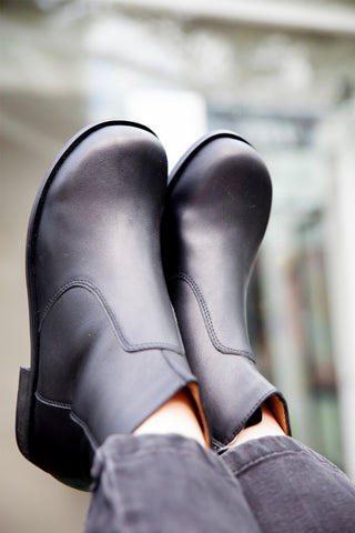 Milano Black