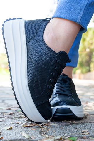 Raya Black Snake