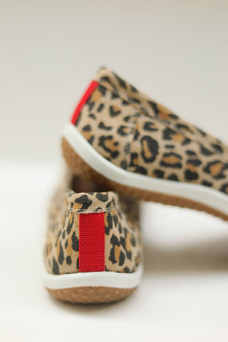 Sable Leopard Red Trim