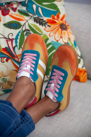 Shiloh Amber, Orange, White + Blue