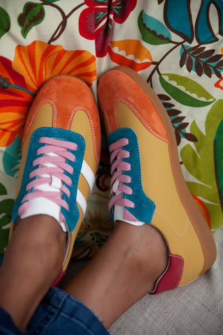 Shiloh Amber, Orange, White + Blue