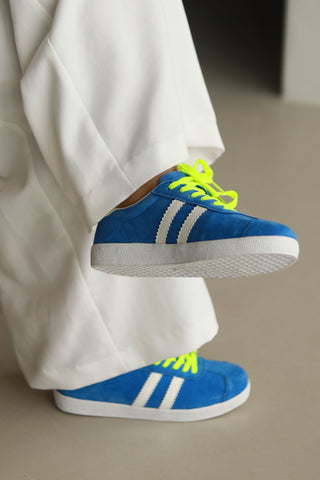 Shiloh Blue, White + Green