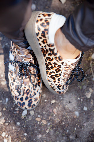 Shiloh Leopard + White