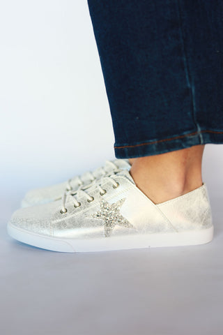 Vicki™ Frosted Silver + Glitter Star