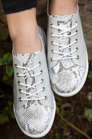 Vicki™ Grey + Grey Snake
