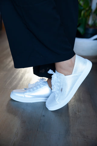 Vicki™ Silver Pebble