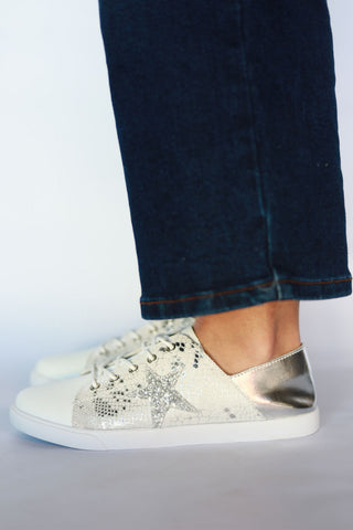Vicki™ White Toe + Metallic Silver