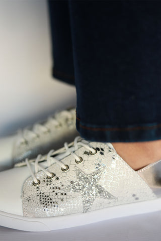 Vicki™ White Toe + Metallic Silver