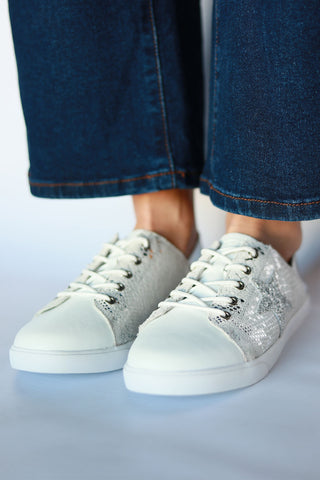 Vicki™ White Toe + Metallic Silver