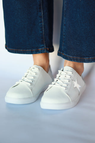 Vicki™ White + Grey Spots